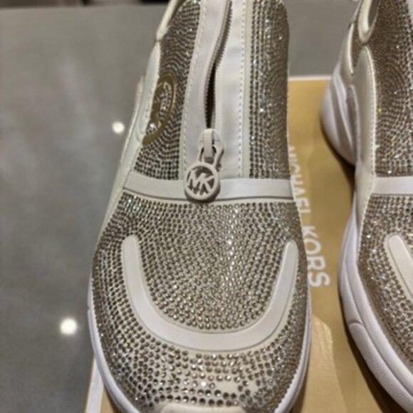 Michael Kors Sneakers - Picture 4 of 8